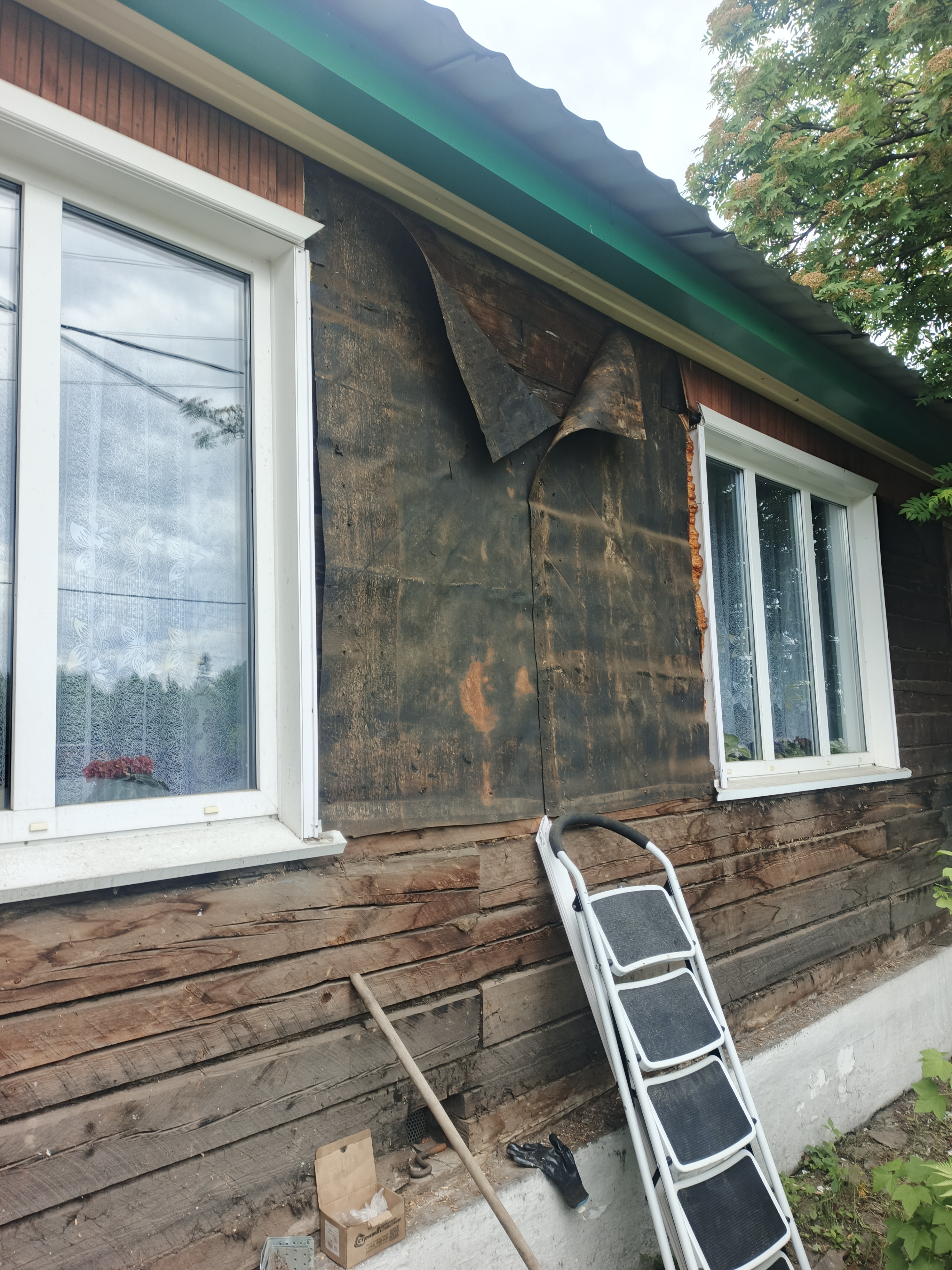 Ремонт фасада брусового дома в Иркутске — общий вид после реконструкции